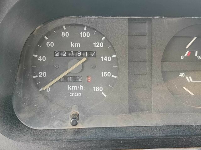 Сірий ЗАЗ 1102 Таврія, об'ємом двигуна 1.2 л та пробігом 225 тис. км за 1000 $, фото 16 на Automoto.ua