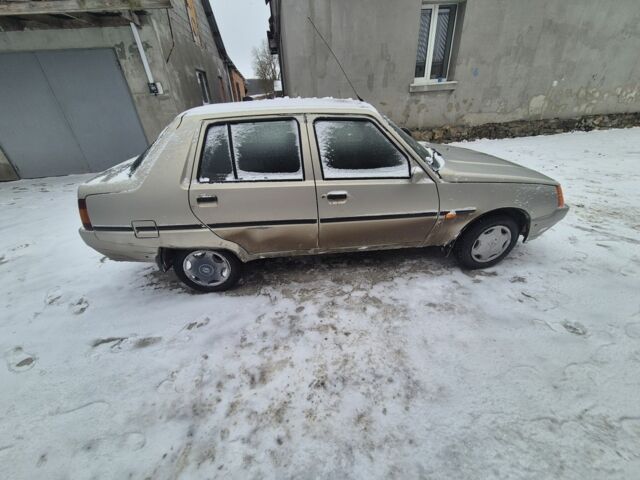 Сірий ЗАЗ 1102 Таврія, об'ємом двигуна 1 л та пробігом 109 тис. км за 950 $, фото 6 на Automoto.ua