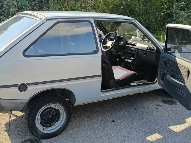 Сірий ЗАЗ 1102 Таврія, об'ємом двигуна 1.2 л та пробігом 225 тис. км за 1000 $, фото 2 на Automoto.ua