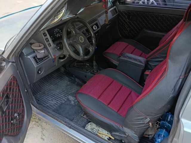 Сірий ЗАЗ 1102 Таврія, об'ємом двигуна 1.2 л та пробігом 2 тис. км за 1050 $, фото 1 на Automoto.ua