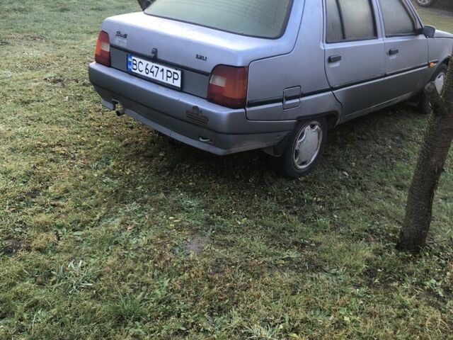 Серый ЗАЗ 1102 Таврия, объемом двигателя 1.2 л и пробегом 200 тыс. км за 400 $, фото 2 на Automoto.ua