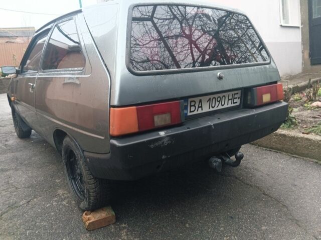 Сірий ЗАЗ 1102 Таврія, об'ємом двигуна 1.2 л та пробігом 240 тис. км за 1136 $, фото 2 на Automoto.ua