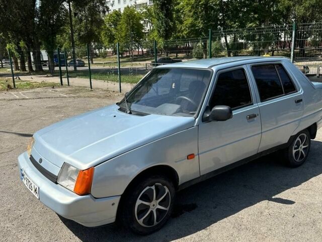 Серый ЗАЗ 1102 Таврия, объемом двигателя 1.2 л и пробегом 100 тыс. км за 1200 $, фото 4 на Automoto.ua
