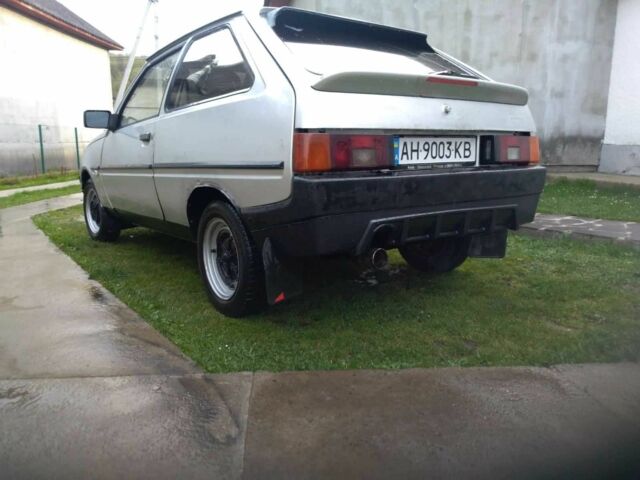 Серый ЗАЗ 1102 Таврия, объемом двигателя 1.2 л и пробегом 300 тыс. км за 710 $, фото 7 на Automoto.ua