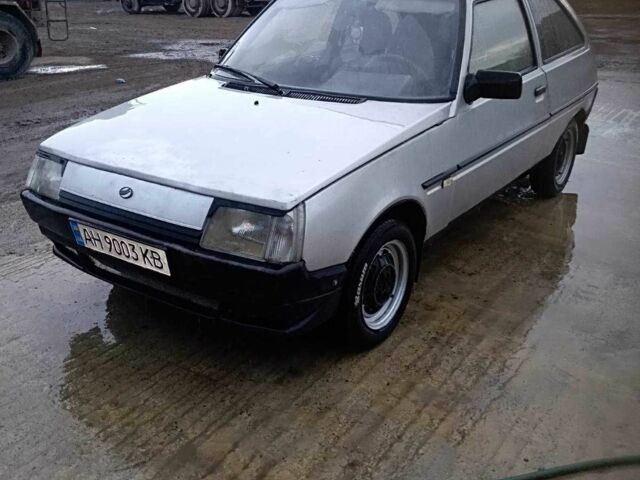 Серый ЗАЗ 1102 Таврия, объемом двигателя 1.2 л и пробегом 300 тыс. км за 710 $, фото 2 на Automoto.ua