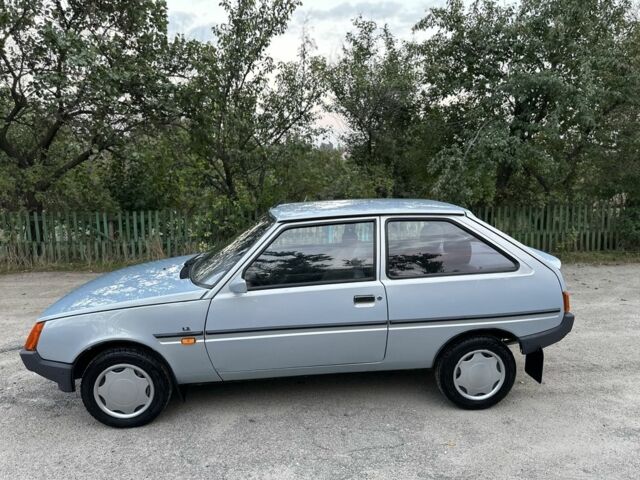 Серый ЗАЗ 1102 Таврия, объемом двигателя 1.2 л и пробегом 86 тыс. км за 1850 $, фото 2 на Automoto.ua