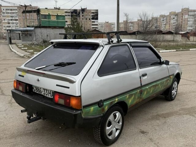 Серый ЗАЗ 1102 Таврия, объемом двигателя 1.2 л и пробегом 150 тыс. км за 548 $, фото 4 на Automoto.ua