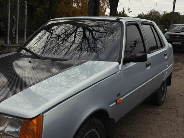 Серый ЗАЗ 1102 Таврия, объемом двигателя 1.2 л и пробегом 108 тыс. км за 974 $, фото 8 на Automoto.ua