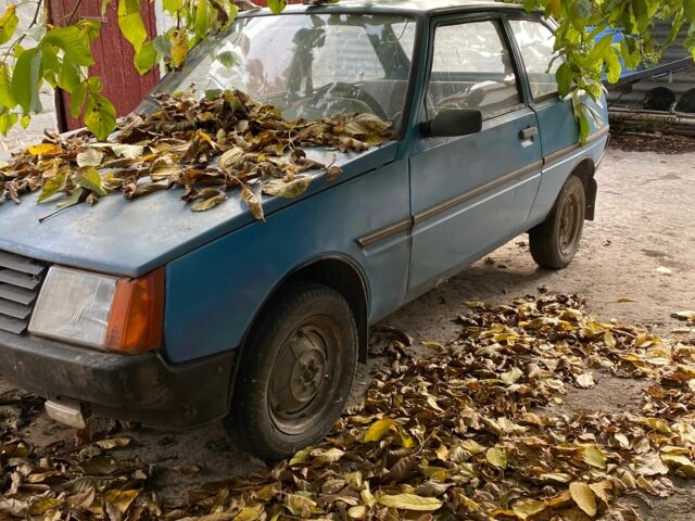 Синий ЗАЗ 1102 Таврия, объемом двигателя 1.1 л и пробегом 1000 тыс. км за 300 $, фото 2 на Automoto.ua