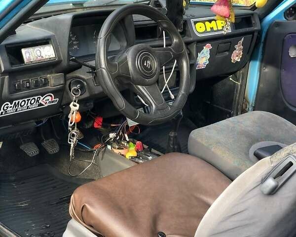 Синій ЗАЗ 1102 Таврія, об'ємом двигуна 1.1 л та пробігом 100 тис. км за 907 $, фото 3 на Automoto.ua