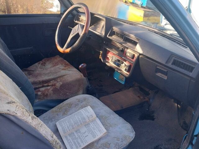 Синий ЗАЗ 1102 Таврия, объемом двигателя 1.1 л и пробегом 320 тыс. км за 1225 $, фото 9 на Automoto.ua