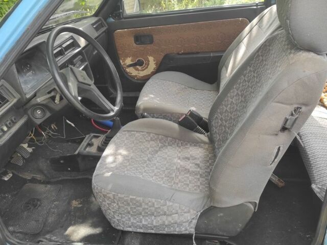 Синий ЗАЗ 1102 Таврия, объемом двигателя 1.2 л и пробегом 250 тыс. км за 288 $, фото 9 на Automoto.ua