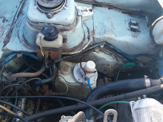 Синий ЗАЗ 1102 Таврия, объемом двигателя 1.1 л и пробегом 320 тыс. км за 1225 $, фото 5 на Automoto.ua