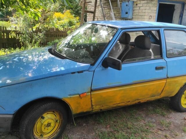 Синий ЗАЗ 1102 Таврия, объемом двигателя 1.2 л и пробегом 250 тыс. км за 288 $, фото 7 на Automoto.ua