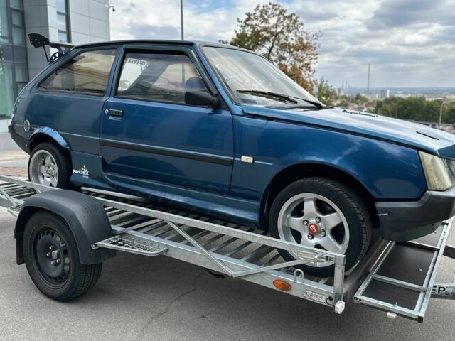 Синий ЗАЗ 1102 Таврия, объемом двигателя 1.6 л и пробегом 20 тыс. км за 1416 $, фото 5 на Automoto.ua