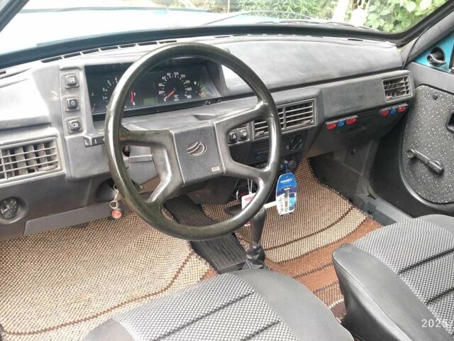 Синий ЗАЗ 1102 Таврия, объемом двигателя 0 л и пробегом 100 тыс. км за 750 $, фото 5 на Automoto.ua