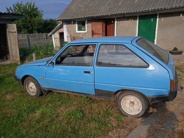 Синий ЗАЗ 1102 Таврия, объемом двигателя 0 л и пробегом 400 тыс. км за 361 $, фото 2 на Automoto.ua