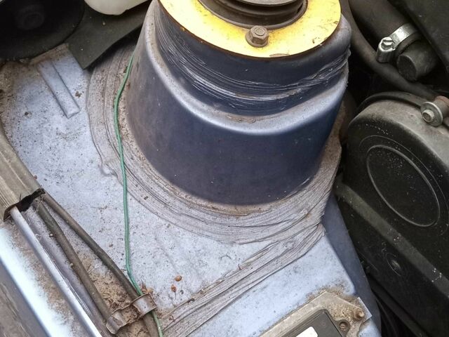 Синий ЗАЗ 1102 Таврия, объемом двигателя 1.2 л и пробегом 200 тыс. км за 700 $, фото 4 на Automoto.ua