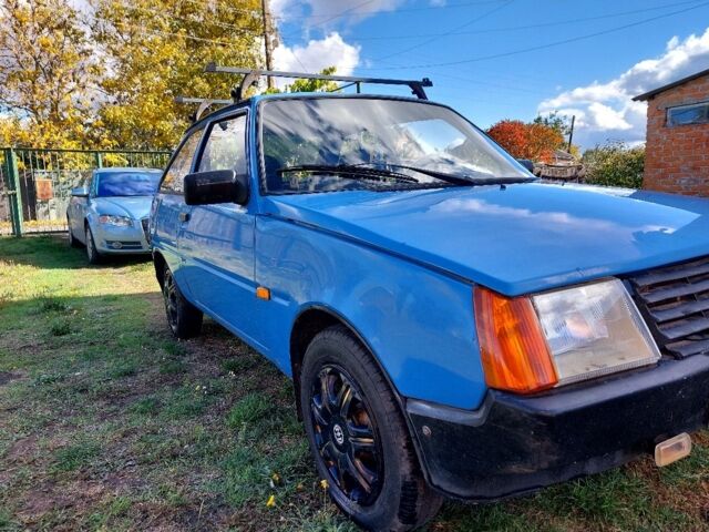 Синий ЗАЗ 1102 Таврия, объемом двигателя 1.2 л и пробегом 189 тыс. км за 500 $, фото 2 на Automoto.ua