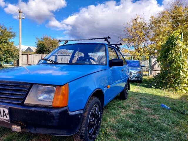 Синий ЗАЗ 1102 Таврия, объемом двигателя 1.2 л и пробегом 189 тыс. км за 500 $, фото 1 на Automoto.ua