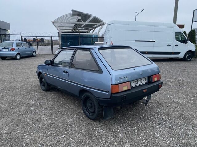 Синий ЗАЗ 1102 Таврия, объемом двигателя 1.2 л и пробегом 178 тыс. км за 379 $, фото 2 на Automoto.ua