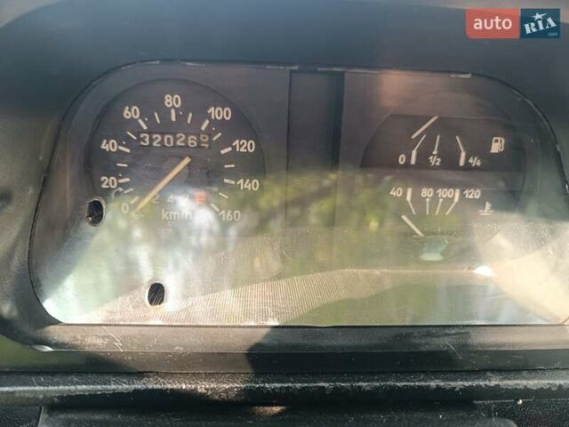 Синий ЗАЗ 1102 Таврия, объемом двигателя 1.2 л и пробегом 300 тыс. км за 1500 $, фото 10 на Automoto.ua