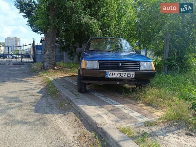 Синий ЗАЗ 1102 Таврия, объемом двигателя 1.2 л и пробегом 300 тыс. км за 1500 $, фото 4 на Automoto.ua