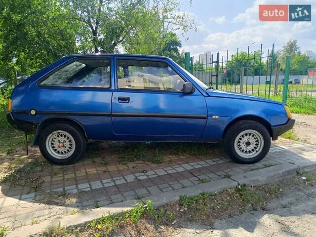Синий ЗАЗ 1102 Таврия, объемом двигателя 1.2 л и пробегом 300 тыс. км за 1500 $, фото 5 на Automoto.ua