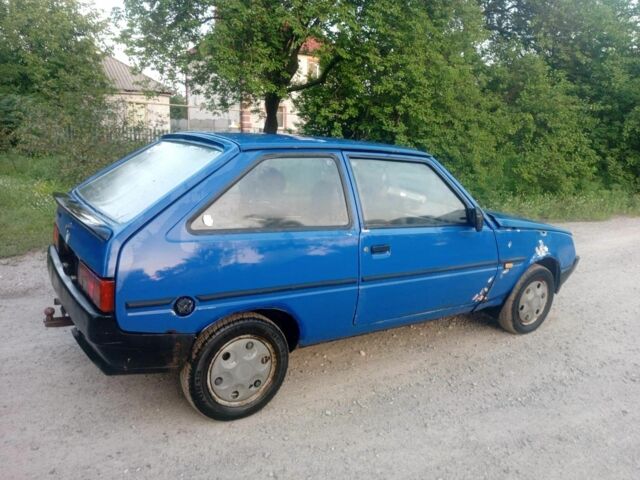 Синий ЗАЗ 1102 Таврия, объемом двигателя 0 л и пробегом 200 тыс. км за 350 $, фото 4 на Automoto.ua