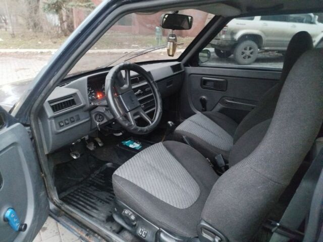 Синий ЗАЗ 1102 Таврия, объемом двигателя 1.2 л и пробегом 150 тыс. км за 712 $, фото 4 на Automoto.ua