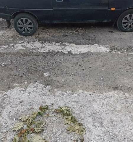 Синий ЗАЗ 1102 Таврия, объемом двигателя 1.1 л и пробегом 100 тыс. км за 1400 $, фото 2 на Automoto.ua