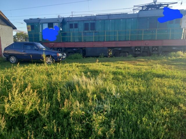 Синий ЗАЗ 1102 Таврия, объемом двигателя 1.1 л и пробегом 1 тыс. км за 2000 $, фото 6 на Automoto.ua