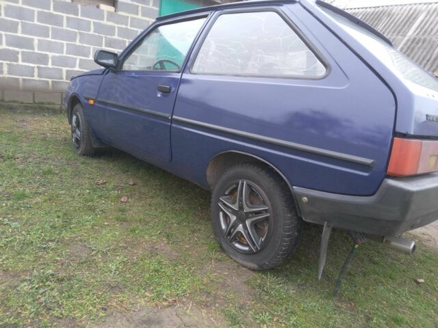 Синий ЗАЗ 1102 Таврия, объемом двигателя 1.2 л и пробегом 230 тыс. км за 1050 $, фото 3 на Automoto.ua