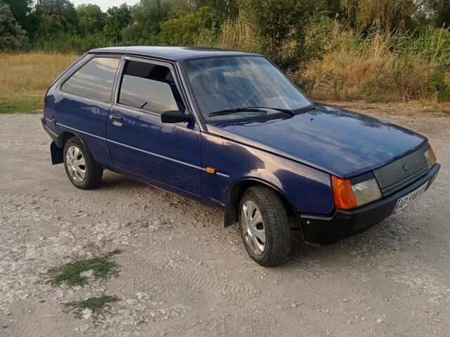 Синий ЗАЗ 1102 Таврия, объемом двигателя 1.1 л и пробегом 174 тыс. км за 1649 $, фото 6 на Automoto.ua