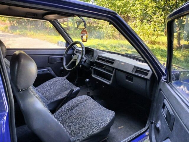 Синий ЗАЗ 1102 Таврия, объемом двигателя 1.2 л и пробегом 100 тыс. км за 550 $, фото 9 на Automoto.ua
