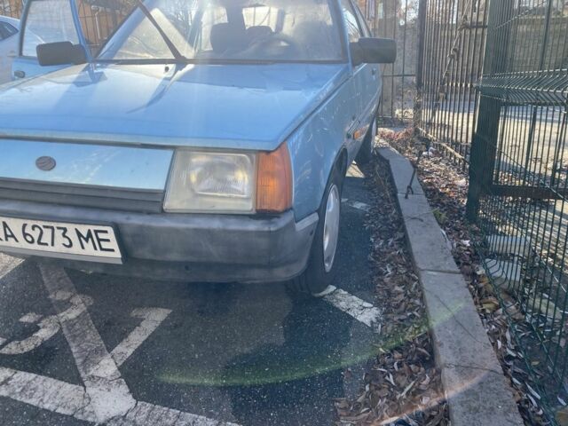 Синий ЗАЗ 1102 Таврия, объемом двигателя 1.2 л и пробегом 164 тыс. км за 1600 $, фото 3 на Automoto.ua
