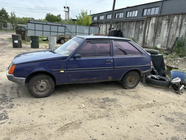 Синий ЗАЗ 1102 Таврия, объемом двигателя 1.2 л и пробегом 250 тыс. км за 500 $, фото 4 на Automoto.ua