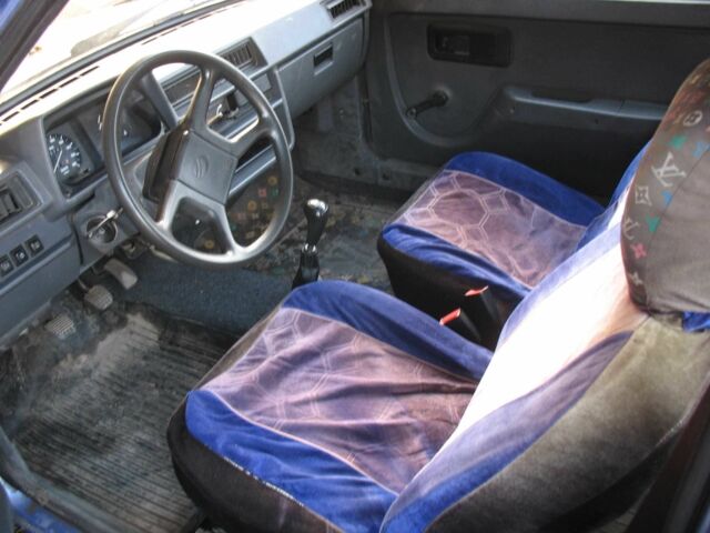 Синий ЗАЗ 1102 Таврия, объемом двигателя 1.2 л и пробегом 95 тыс. км за 1300 $, фото 6 на Automoto.ua