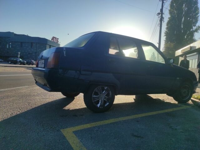 Синій ЗАЗ 1102 Таврія, об'ємом двигуна 1.2 л та пробігом 967 тис. км за 477 $, фото 3 на Automoto.ua