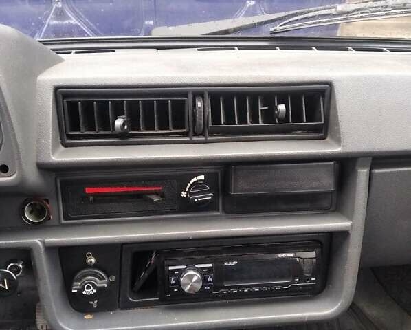 Синій ЗАЗ 1102 Таврія, об'ємом двигуна 1.2 л та пробігом 90 тис. км за 1119 $, фото 5 на Automoto.ua
