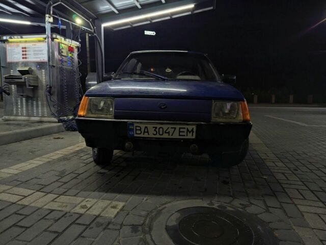 ЗАЗ 1102 Таврия 2003 в Кропивницком (Кировограде) на Automoto.ua Синий ЗАЗ 1102 Таврия, объемом двигателя 1.2 л и пробегом 125 тыс. км за 785 $, фото 4 на Automoto.ua