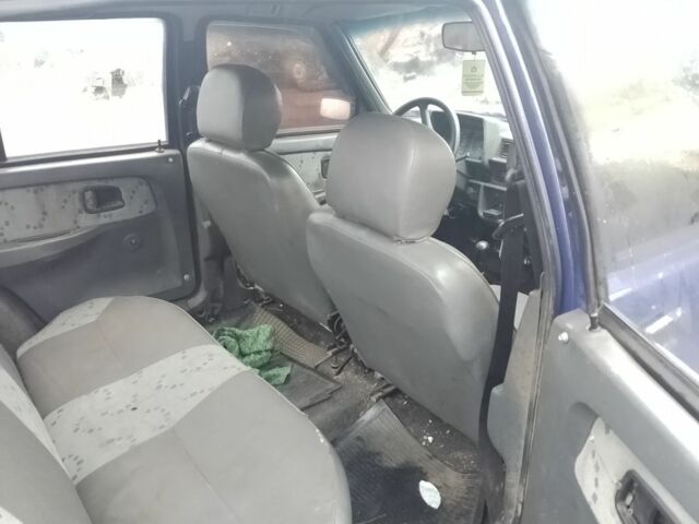 Синий ЗАЗ 1102 Таврия, объемом двигателя 1.2 л и пробегом 300 тыс. км за 417 $, фото 7 на Automoto.ua