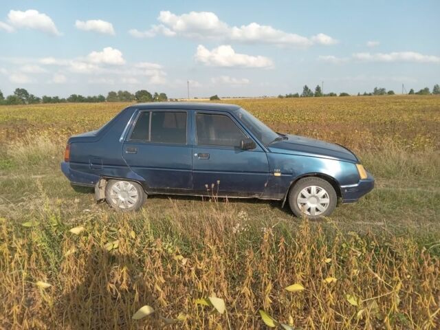 Синий ЗАЗ 1102 Таврия, объемом двигателя 0 л и пробегом 242 тыс. км за 550 $, фото 1 на Automoto.ua