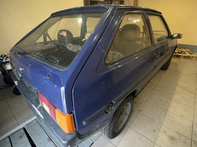 ЗАЗ 1102 Таврия 2004 в Запорожье на Automoto.ua Синий ЗАЗ 1102 Таврия, объемом двигателя 1.2 л и пробегом 100 тыс. км за 400 $, фото 2 на Automoto.ua