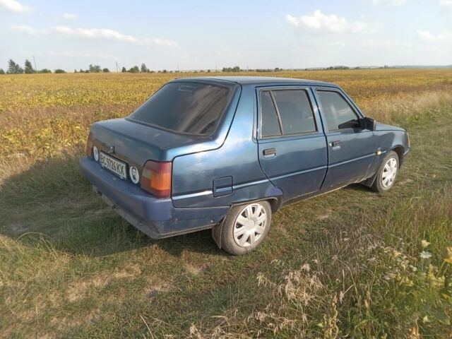 Синий ЗАЗ 1102 Таврия, объемом двигателя 0 л и пробегом 242 тыс. км за 550 $, фото 4 на Automoto.ua