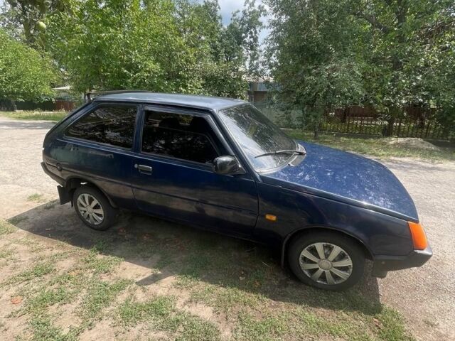 Синий ЗАЗ 1102 Таврия, объемом двигателя 1.2 л и пробегом 180 тыс. км за 1100 $, фото 3 на Automoto.ua