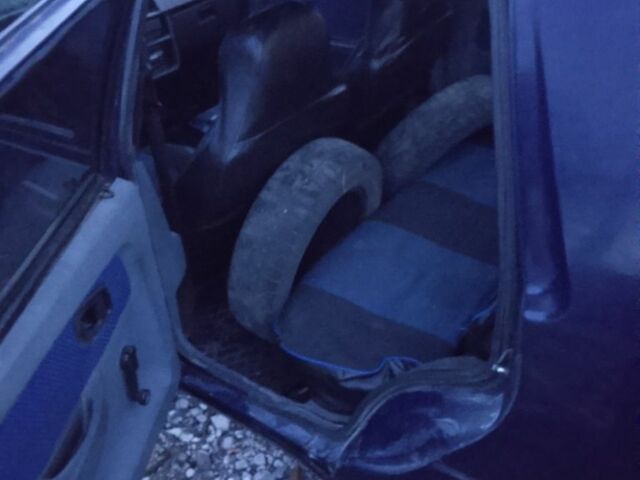 Синий ЗАЗ 1102 Таврия, объемом двигателя 1.2 л и пробегом 300 тыс. км за 519 $, фото 4 на Automoto.ua