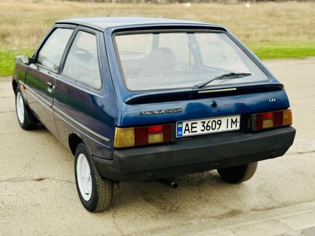 Синій ЗАЗ 1102 Таврія, об'ємом двигуна 1.2 л та пробігом 135 тис. км за 750 $, фото 4 на Automoto.ua