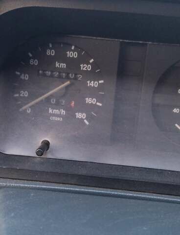 Синий ЗАЗ 1102 Таврия, объемом двигателя 1.1 л и пробегом 192 тыс. км за 1000 $, фото 4 на Automoto.ua