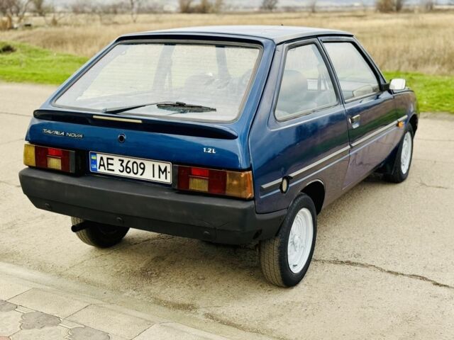 Синій ЗАЗ 1102 Таврія, об'ємом двигуна 1.2 л та пробігом 135 тис. км за 750 $, фото 5 на Automoto.ua